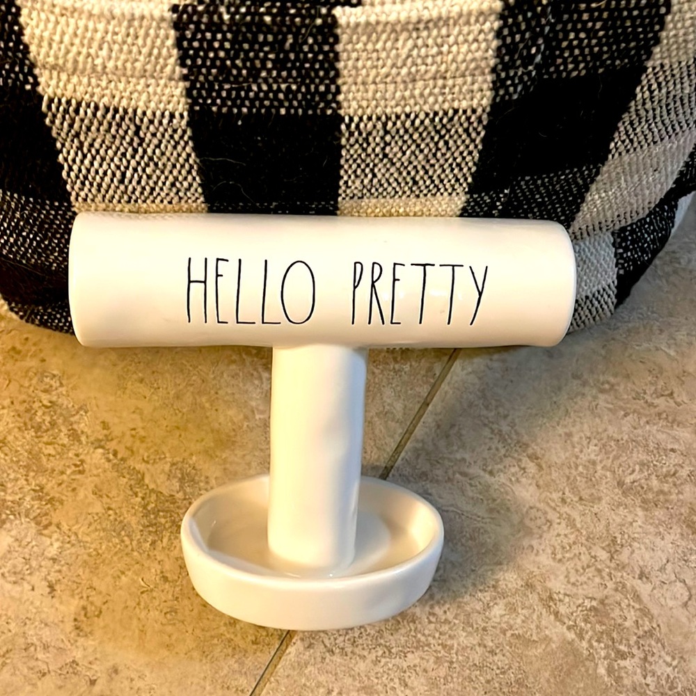 Rae Dunn jewelry stand